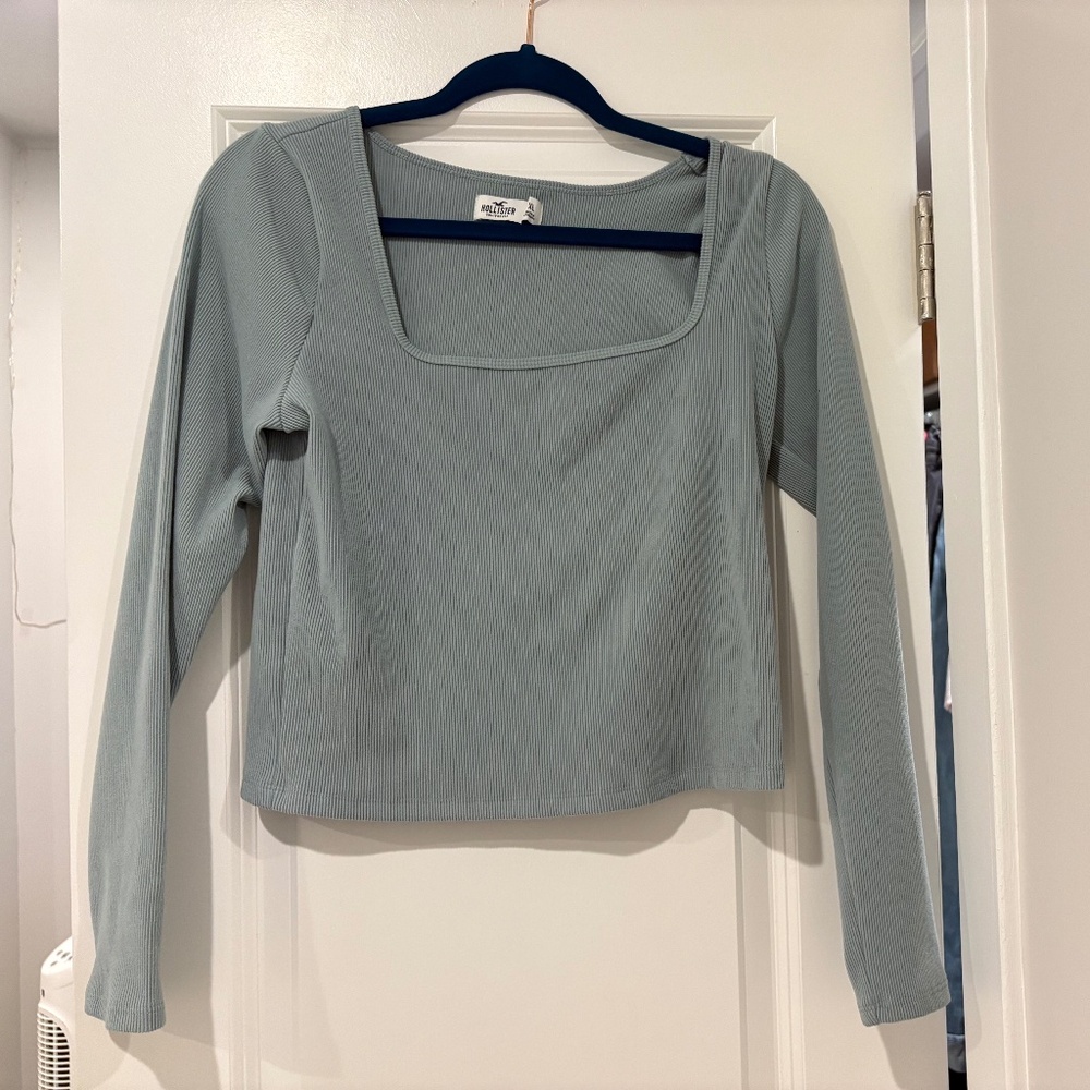Hollister Long Sleeve Tee
